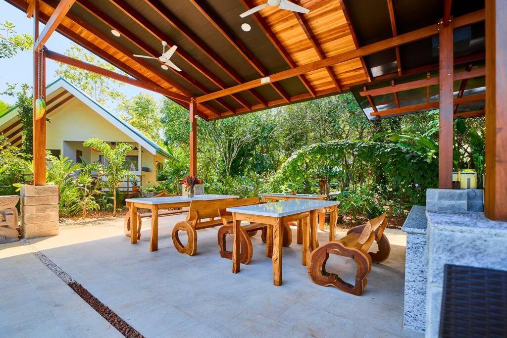 Casa Kristel - Exquisite Villa Getaway Puerto Viejo de Talamanca Exterior foto
