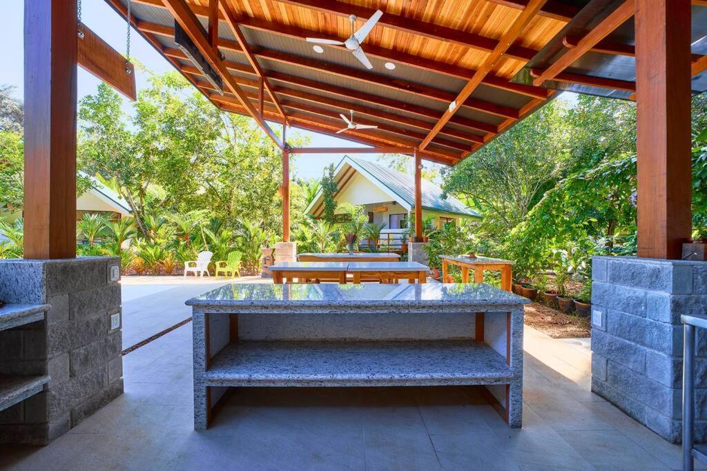 Casa Kristel - Exquisite Villa Getaway Puerto Viejo de Talamanca Exterior foto